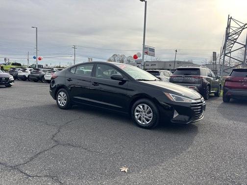 2020 Hyundai ELANTRA SE