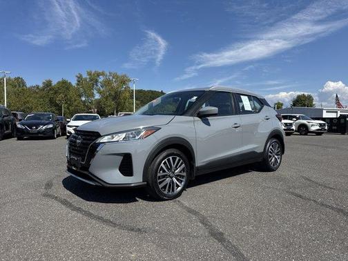 2023 Nissan Kicks SV
