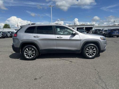 2021 Jeep Cherokee Latitude Lux