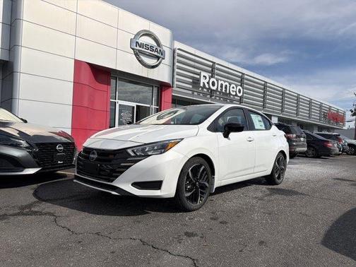 Aspen White 2025 Nissan Versa 1.6 SR