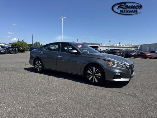 2022 Nissan Altima 2.5 SV