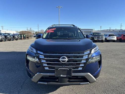 2024 Nissan Rogue SL