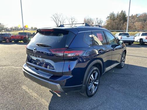 2024 Nissan Rogue SL