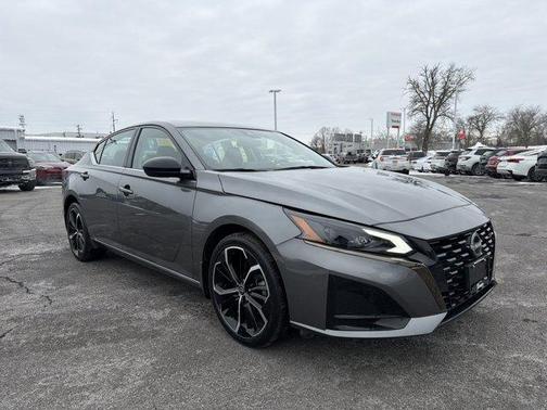 2023 Nissan Altima 2.5 SR