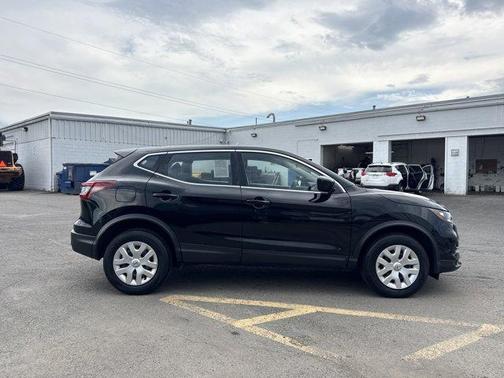 2020 Nissan Rogue Sport S