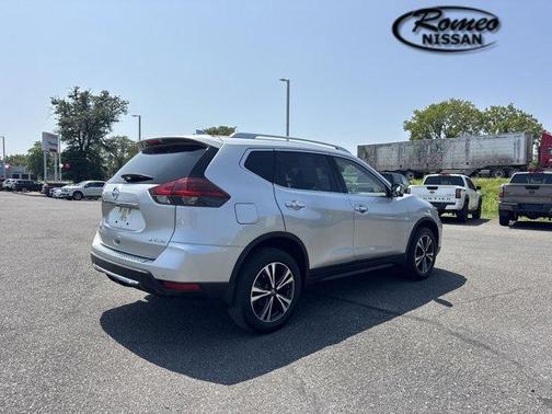 2020 Nissan Rogue SV