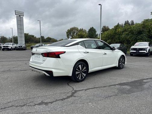 2021 Nissan Altima 2.5 SL