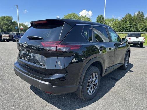 2025 Nissan Rogue S