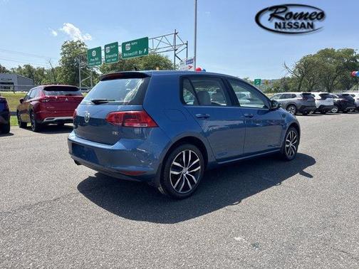 2015 Volkswagen Golf Auto TSI SE