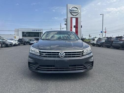 2016 Volkswagen Passat 1.8T R-Line