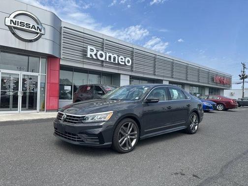 2016 Volkswagen Passat 1.8T R-Line