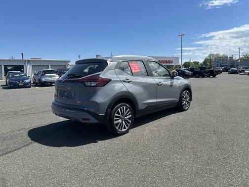 2021 Nissan Kicks SV