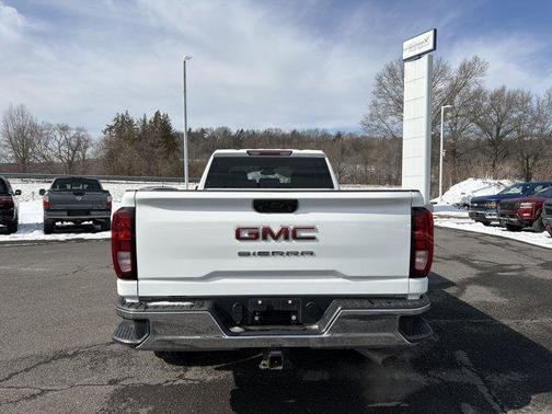 2024 GMC Sierra 2500 Pro