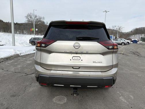 2025 Nissan Rogue SL