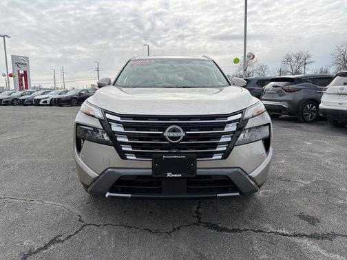 2025 Nissan Rogue SL