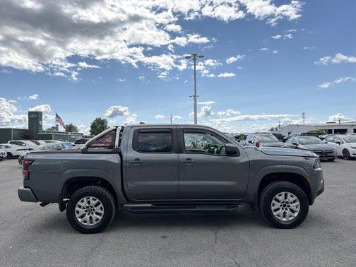 Gun Metallic 2022 Nissan Frontier SV