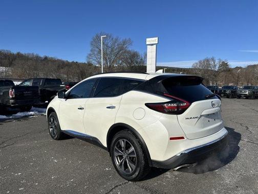 2023 Nissan Murano SV