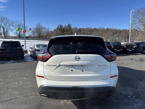 2023 Nissan Murano SV