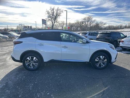 2023 Nissan Murano SV