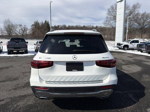 2022 Mercedes-Benz GLB 250 Base 4MATIC