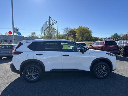2023 Nissan Rogue S