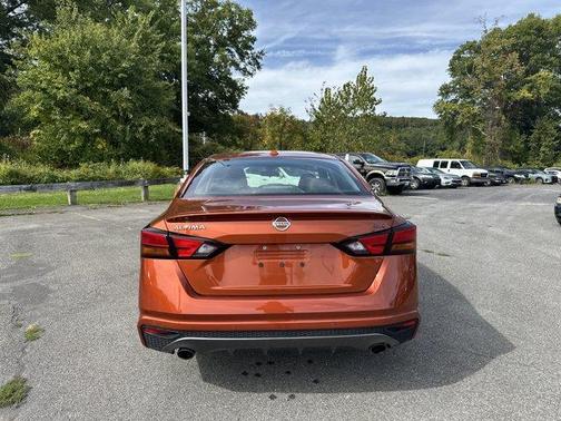 2020 Nissan Altima 2.5 SR