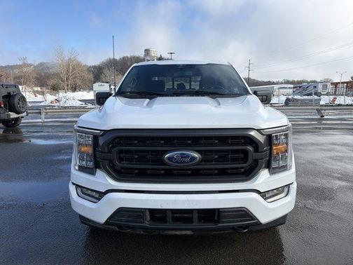 Oxford White 2023 Ford F-150 XLT
