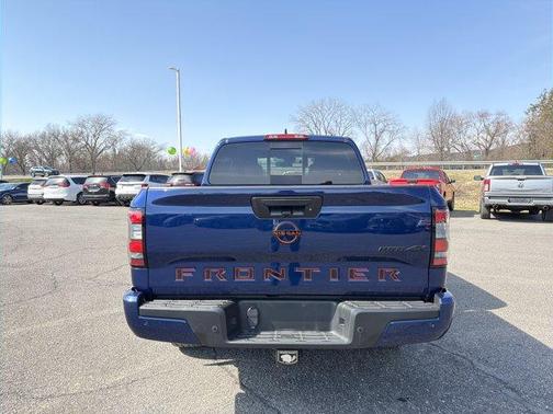 Deep Blue Pearl 2023 Nissan Frontier PRO-4X