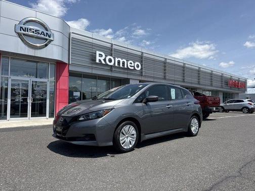 2025 Nissan Leaf S
