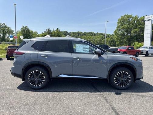 2025 Nissan Rogue Platinum