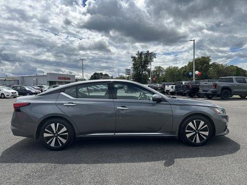 2020 Nissan Altima 2.5 SV