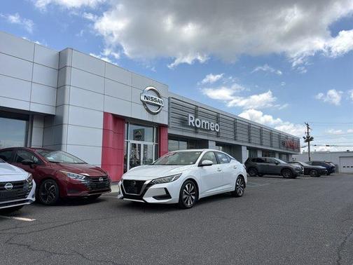 Aspen White 2023 Nissan Sentra SV