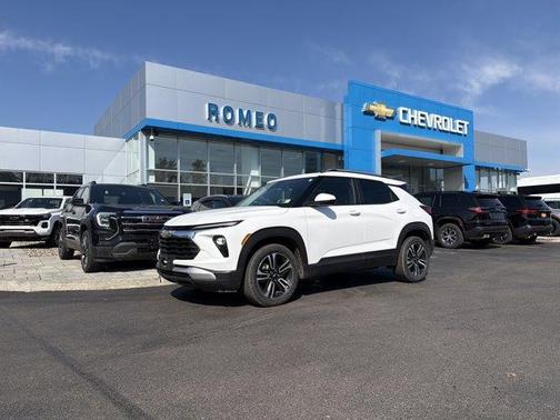 Summit White 2024 Chevrolet Trailblazer LT