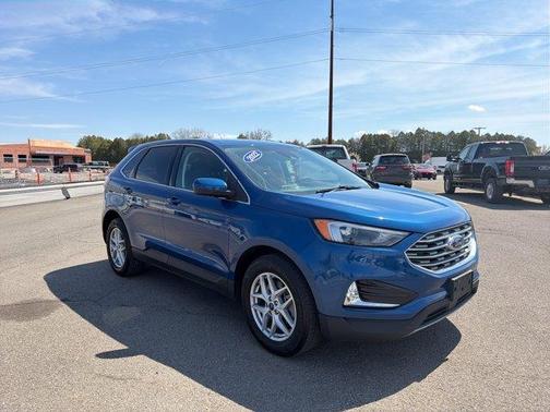 Blue Metallic 2022 Ford Edge SEL