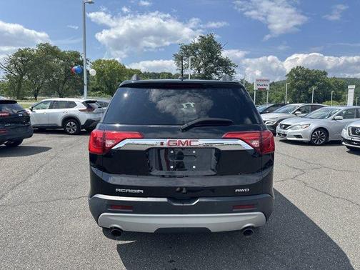 2019 GMC Acadia SLE-2