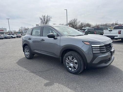 2025 Nissan Kicks S