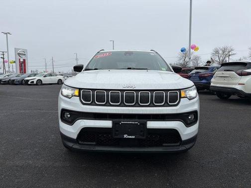 2022 Jeep Compass Latitude Lux