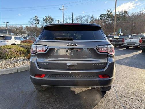 Granite Crystal Clearcoat Metallic 2022 Jeep Compass Limited