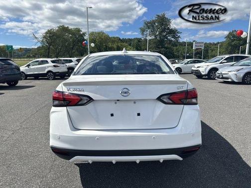2021 Nissan Versa 1.6 SR