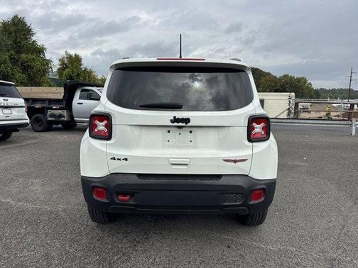 2023 Jeep Renegade Trailhawk