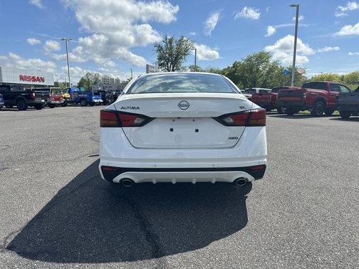 2025 Nissan Altima SL