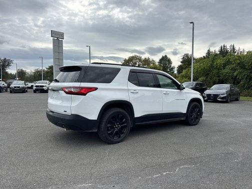2020 Chevrolet Traverse RS