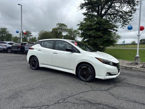 2025 Nissan Leaf SV PLUS