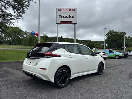 2025 Nissan Leaf SV PLUS