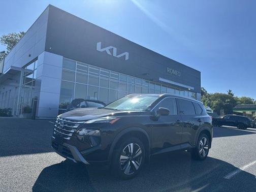 2025 Nissan Rogue SL