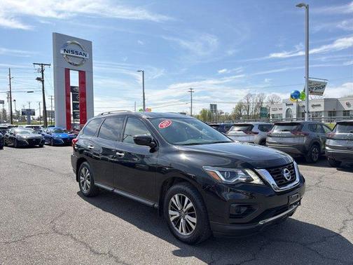 Magnetic Black 2019 Nissan Pathfinder S
