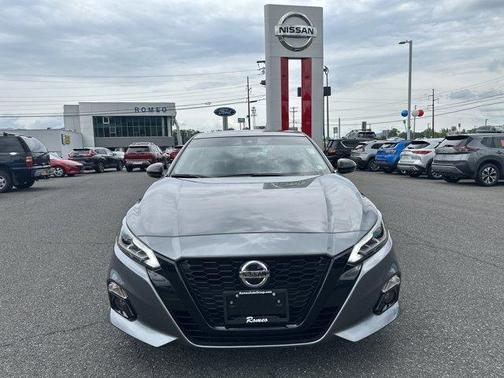 2022 Nissan Altima 2.5 SR