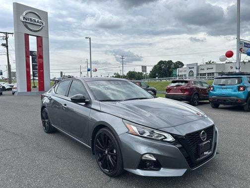 2022 Nissan Altima 2.5 SR