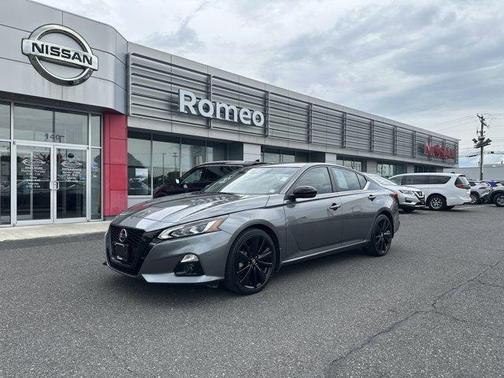 2022 Nissan Altima 2.5 SR