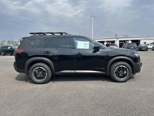 2025 Nissan Pathfinder Rock Creek